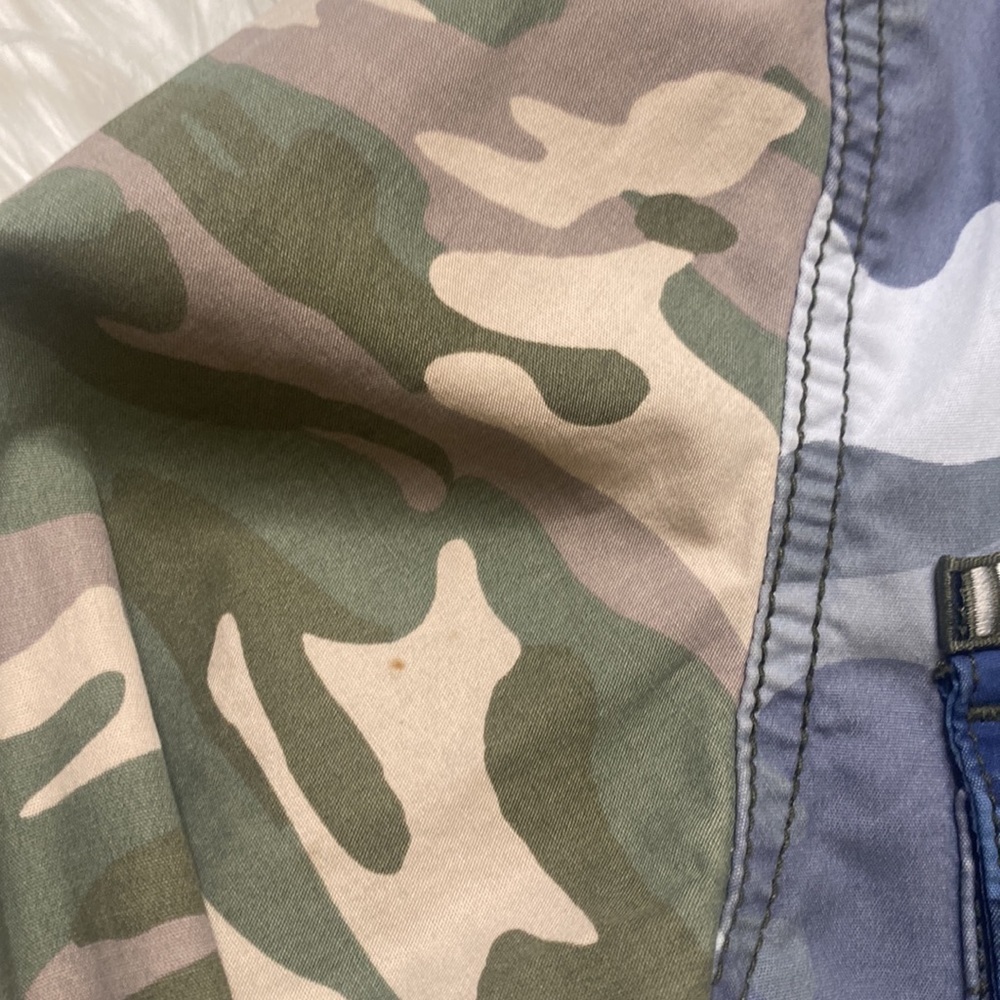 Gap Patchwork Camo Jacket, Size Small - image 7